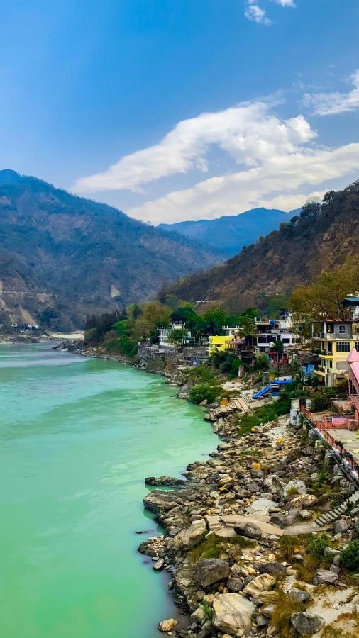 Flying Penguin Hostel Rishikesh Exterior photo